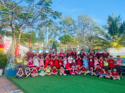 Giáng sinh an lành - Ấm áp yêu thương