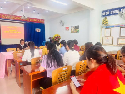 ​Sinh hoạt Chi bộ tháng 2 – Ấm áp và ý nghĩa​